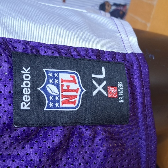 Y2K Reebok Minesota Vinkings Adrian Peterson #28 purple & white football jersey - Picture 3 of 8